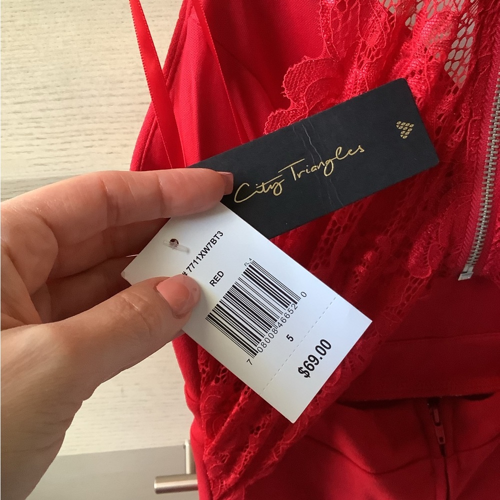CITY TRIANGLES JUNIORS RED DRESS - SIZE 5 - Picture 4 of 7